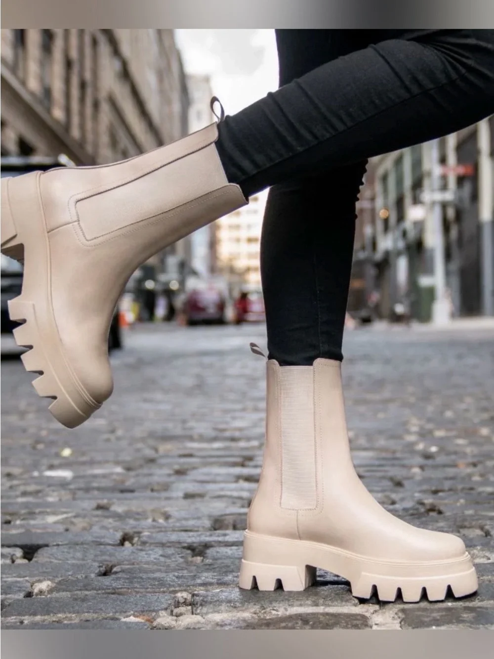 Thursday women crème leather platform Chelsea heel boots US 7.5